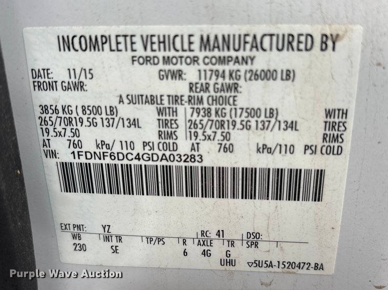 image for item ES8636 2016 Ford F650 box truck