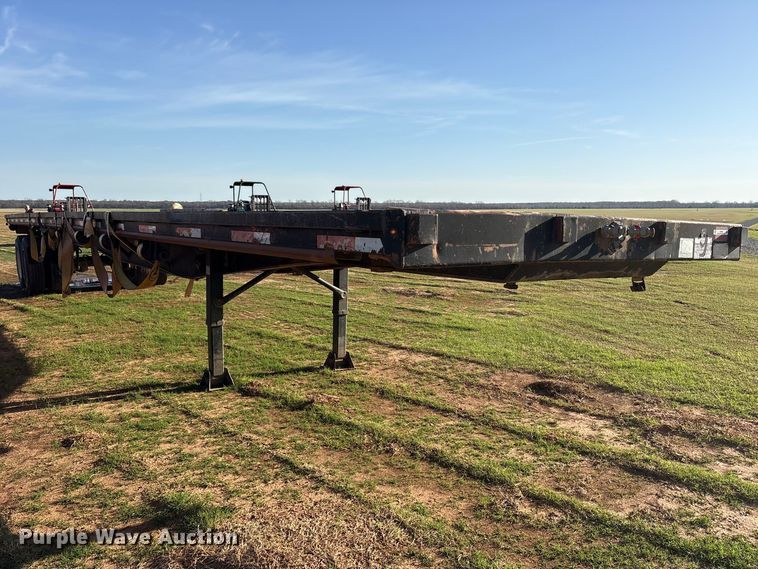 image for item ES8662 1992 Fruehauf PBA-12W-45N flatbed trailer