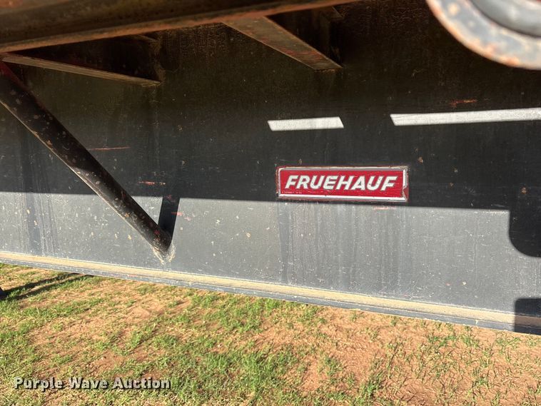 image for item ES8662 1992 Fruehauf PBA-12W-45N flatbed trailer