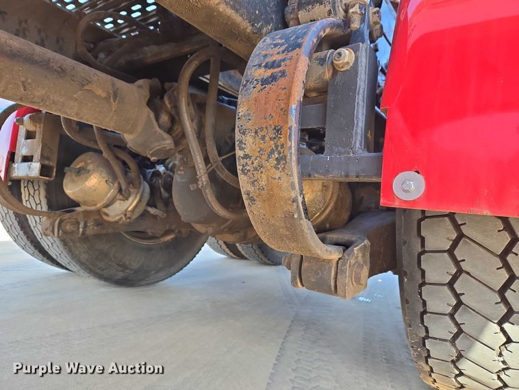 image for item ET1435 2005 Peterbilt 379 semi truck