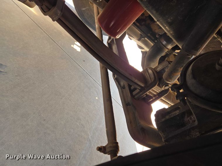 image for item ET1435 2005 Peterbilt 379 semi truck