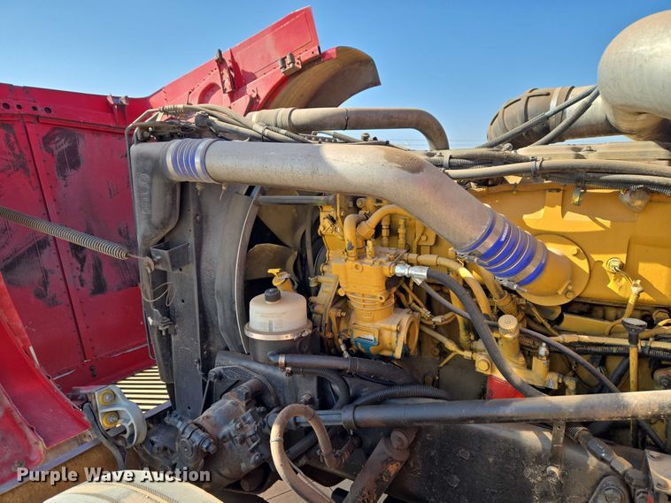 image for item ET1435 2005 Peterbilt 379 semi truck