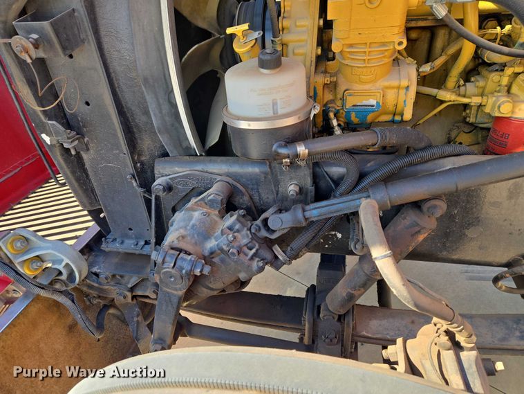 image for item ET1435 2005 Peterbilt 379 semi truck