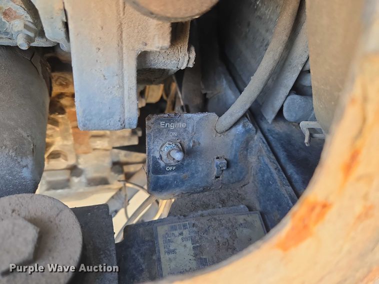 image for item ET1436 2008 Peterbilt 389 semi truck