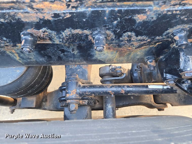 image for item ET1436 2008 Peterbilt 389 semi truck