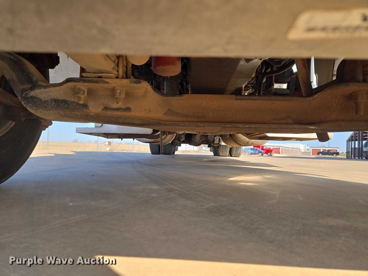 image for item ET1436 2008 Peterbilt 389 semi truck