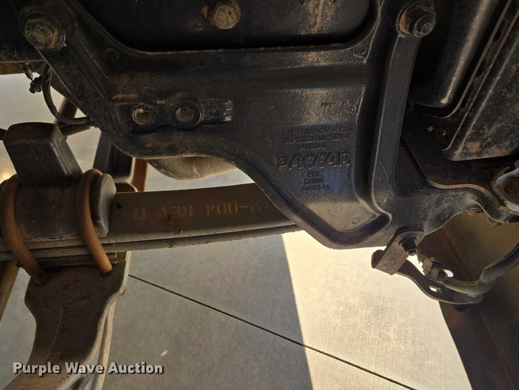 image for item ET1436 2008 Peterbilt 389 semi truck