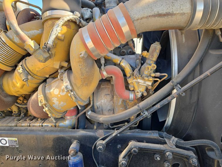 image for item ET1436 2008 Peterbilt 389 semi truck