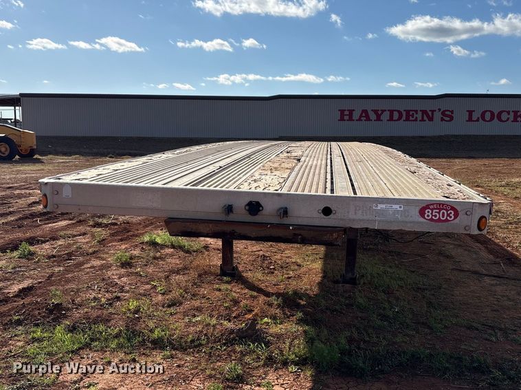 image for item ET1446 2002 Reitnouer flatbed trailer