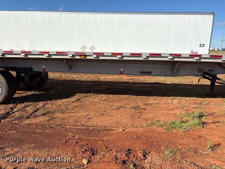 image for item ET1446 2002 Reitnouer flatbed trailer