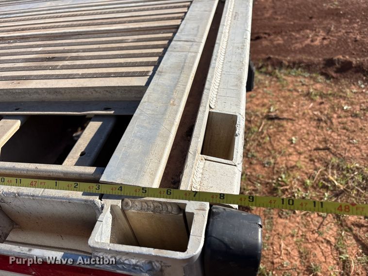 image for item ET1446 2002 Reitnouer flatbed trailer