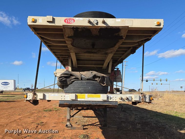 image for item ET1447 2013 Utility Trailer flatbed trailer