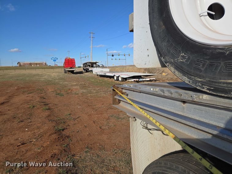 image for item ET1447 2013 Utility Trailer flatbed trailer
