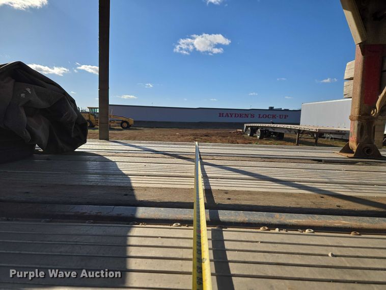 image for item ET1447 2013 Utility Trailer flatbed trailer