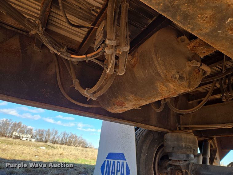 image for item ET1447 2013 Utility Trailer flatbed trailer