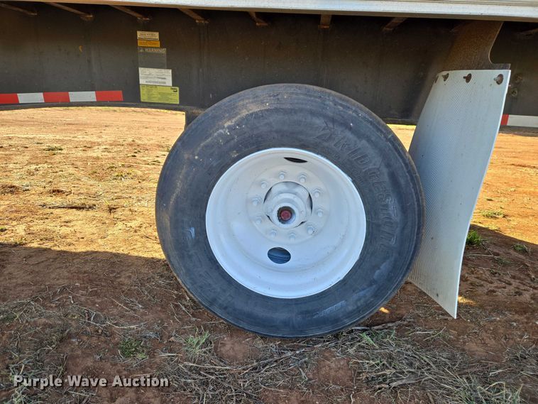 image for item ET1447 2013 Utility Trailer flatbed trailer