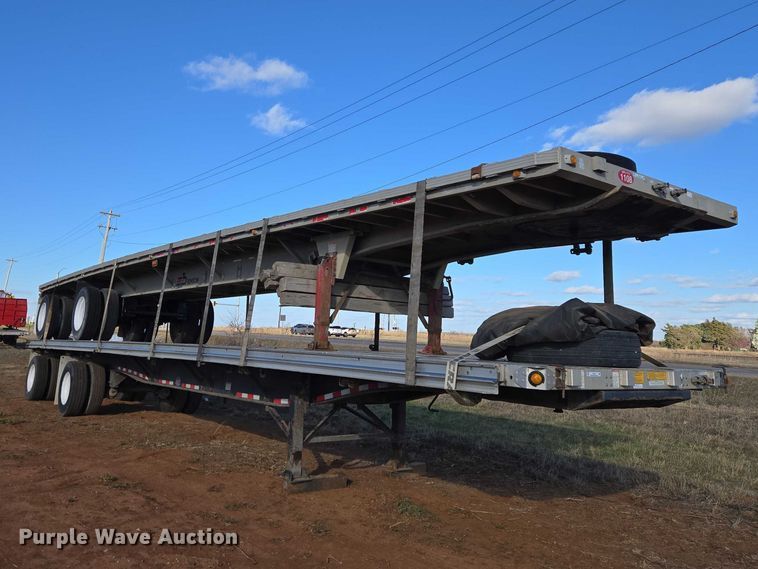 image for item ET1448 1999 Benson flatbed trailer