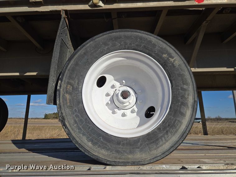 image for item ET1448 1999 Benson flatbed trailer