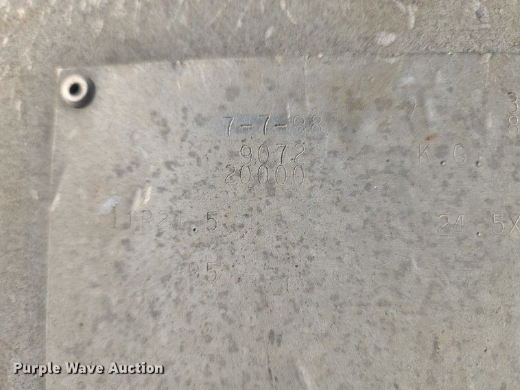 image for item ET1448 1999 Benson flatbed trailer