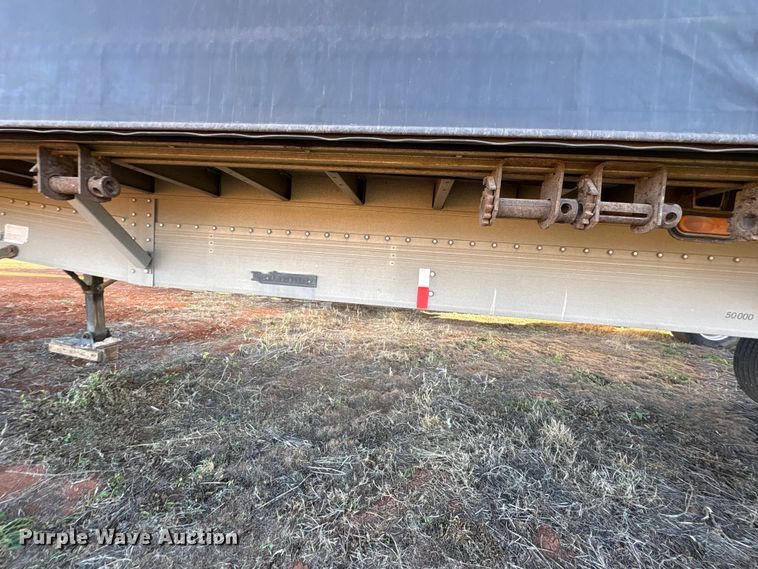 image for item ET1449 2002 Reitnouer side curtain trailer