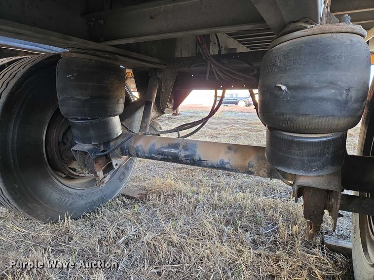 image for item ET1452 2007 Reitnouer side curtain trailer