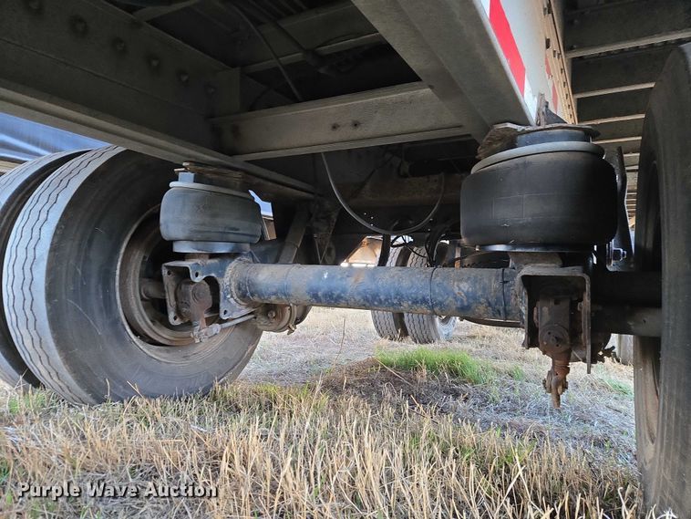 image for item ET1452 2007 Reitnouer side curtain trailer