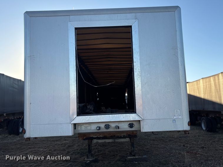 image for item ET1453 2007 Reitnouer side curtain trailer