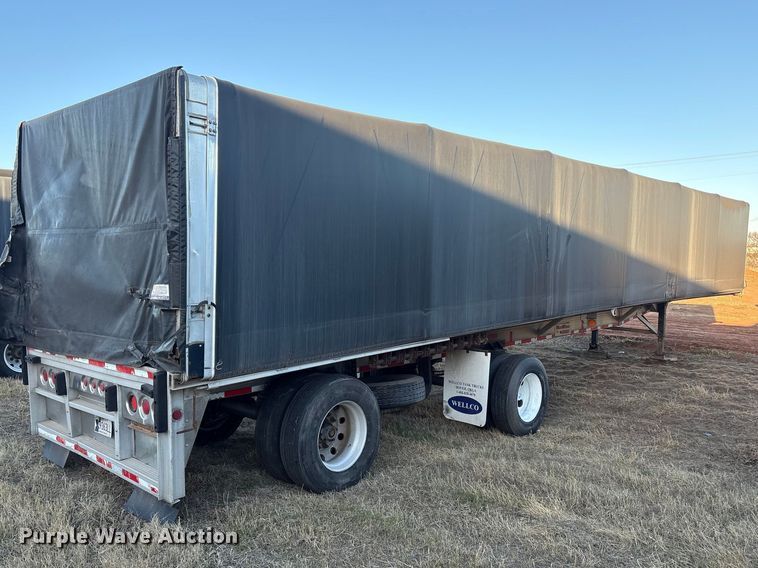 image for item ET1453 2007 Reitnouer side curtain trailer