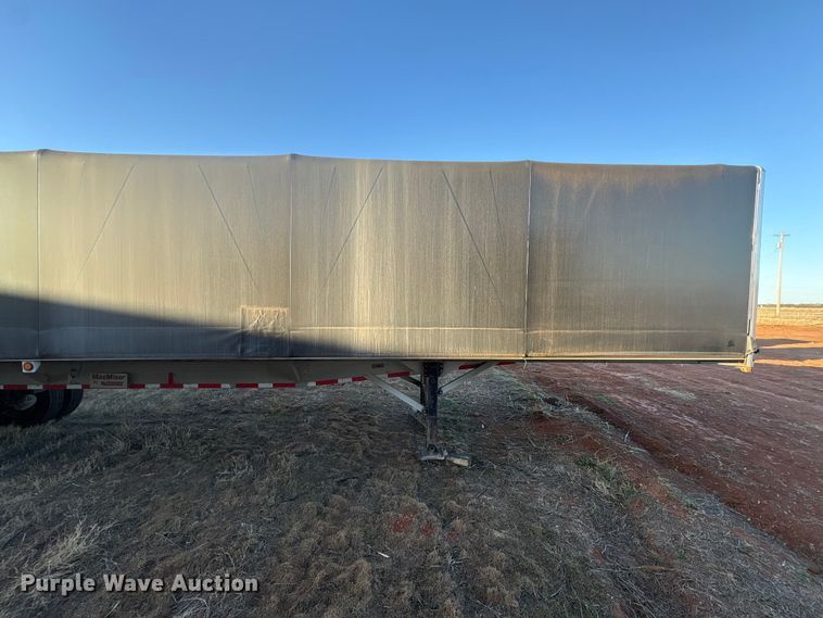 image for item ET1453 2007 Reitnouer side curtain trailer