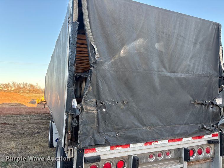 image for item ET1453 2007 Reitnouer side curtain trailer