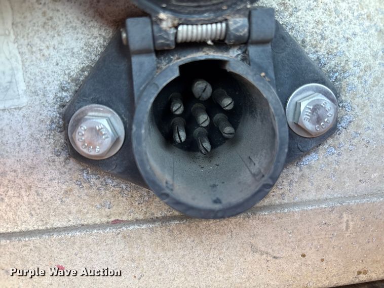 image for item ET1453 2007 Reitnouer side curtain trailer