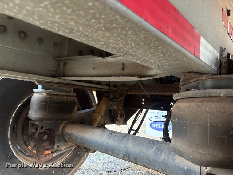 image for item ET1453 2007 Reitnouer side curtain trailer