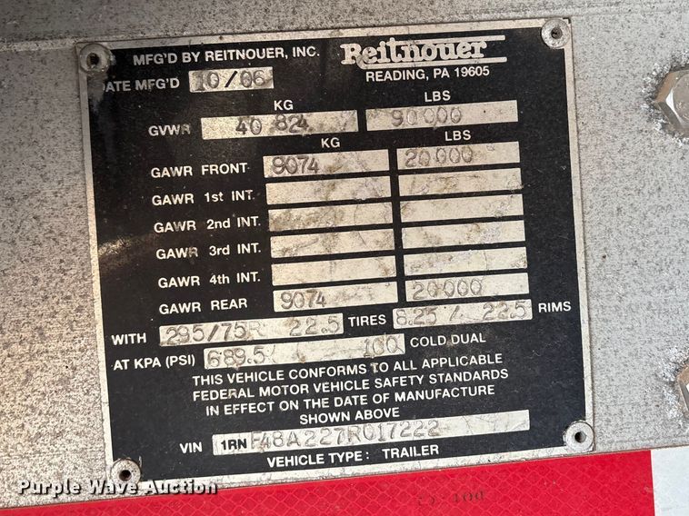 image for item ET1453 2007 Reitnouer side curtain trailer