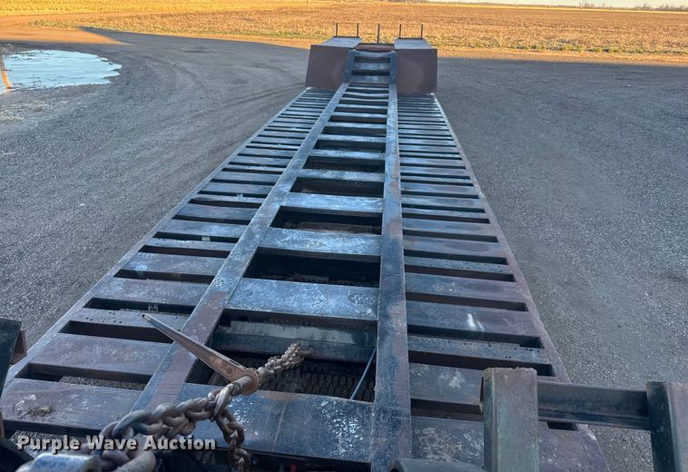 image for item ET4376 1976 Talbert T3D-35RG-T1 lowboy equipment trailer