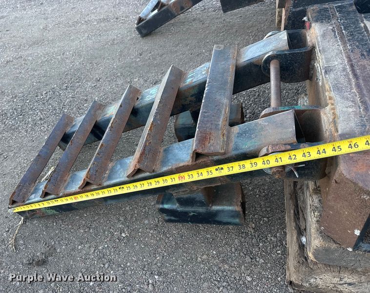 image for item ET4376 1976 Talbert T3D-35RG-T1 lowboy equipment trailer