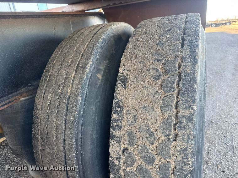 image for item ET4376 1976 Talbert T3D-35RG-T1 lowboy equipment trailer