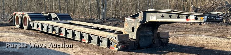 image for item ET6966 2000 Trail King equipment trailer