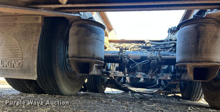 image for item ET6966 2000 Trail King equipment trailer