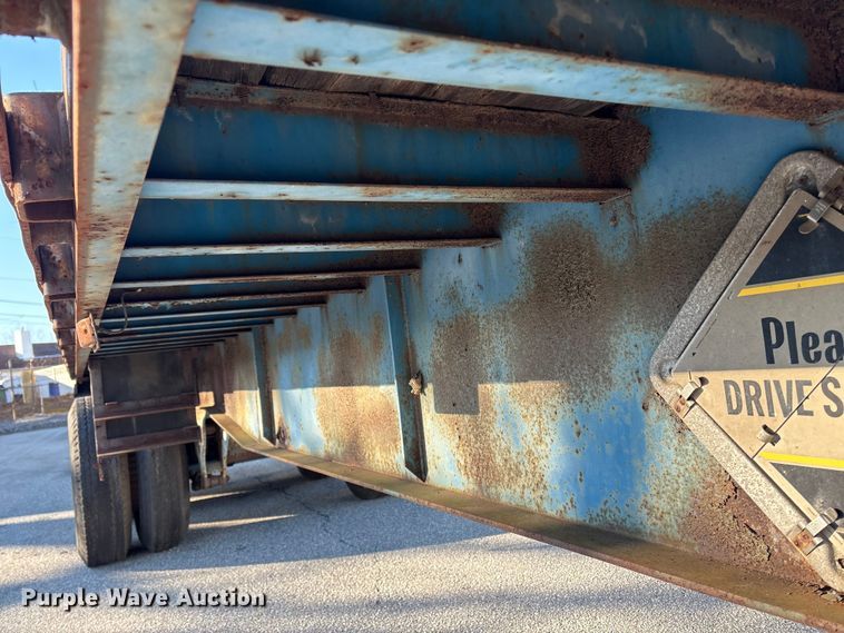 image for item ET8643 1986 Fruehauf PB80-F2-40 flatbed trailer