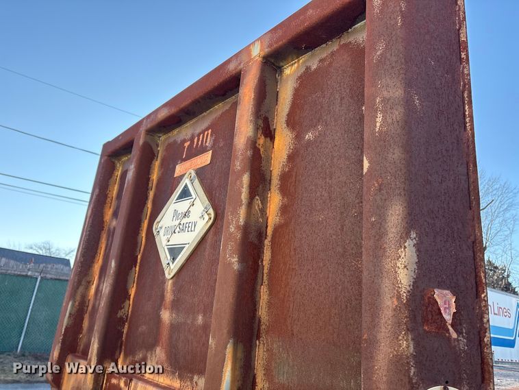 image for item ET8643 1986 Fruehauf PB80-F2-40 flatbed trailer