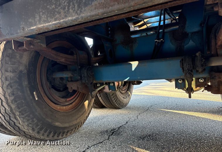 image for item ET8643 1986 Fruehauf PB80-F2-40 flatbed trailer