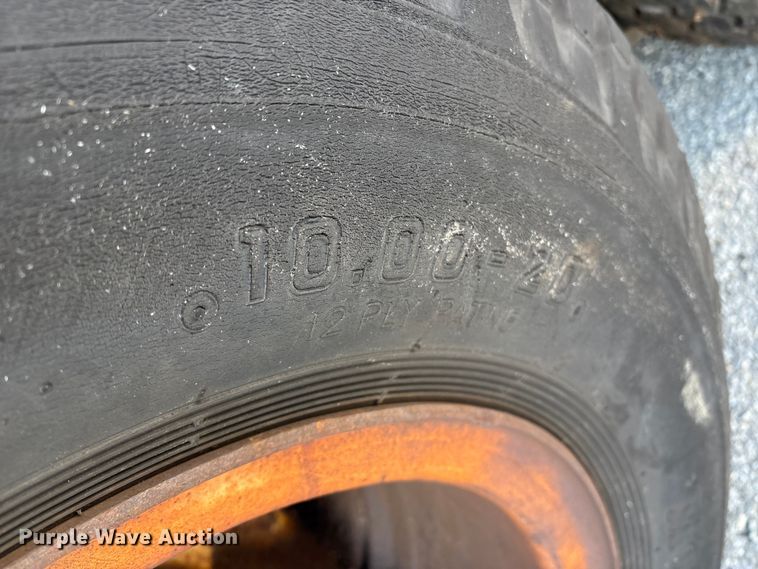 image for item ET8643 1986 Fruehauf PB80-F2-40 flatbed trailer