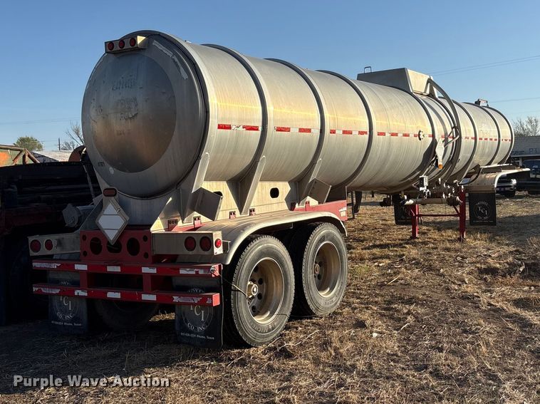 image for item EU0405 2012 Troxell Company tank trailer