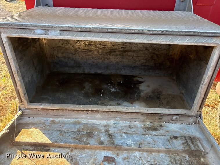 image for item EU0405 2012 Troxell Company tank trailer