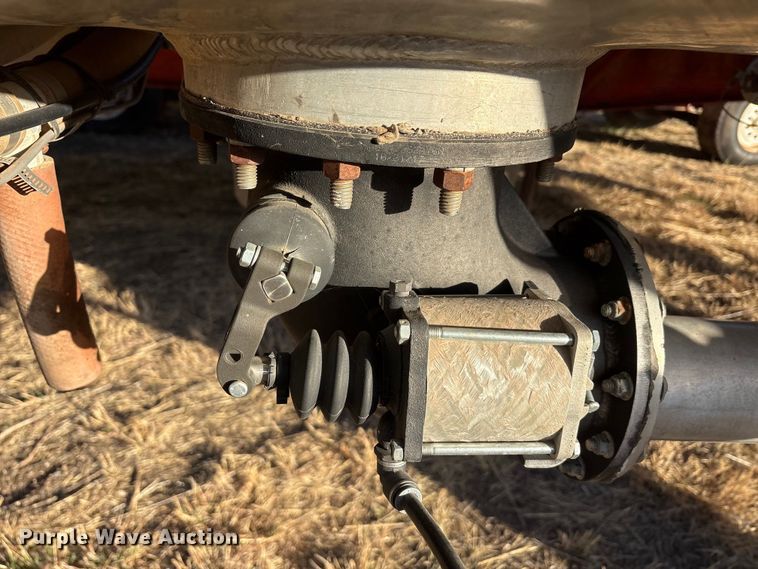 image for item EU0405 2012 Troxell Company tank trailer