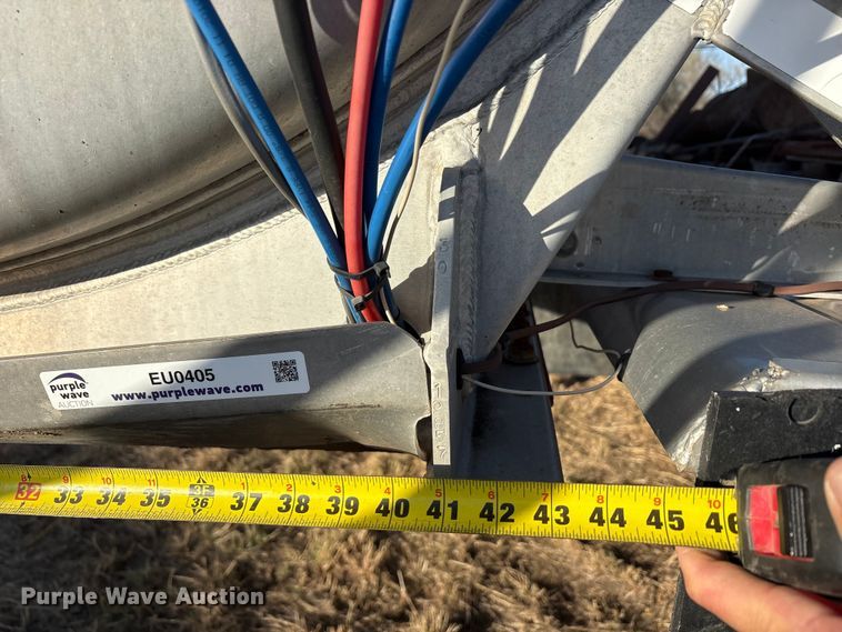 image for item EU0405 2012 Troxell Company tank trailer