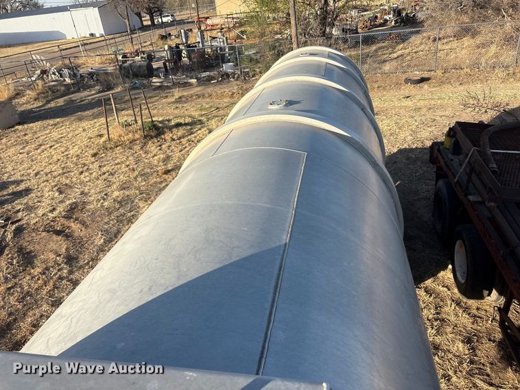 image for item EU0405 2012 Troxell Company tank trailer