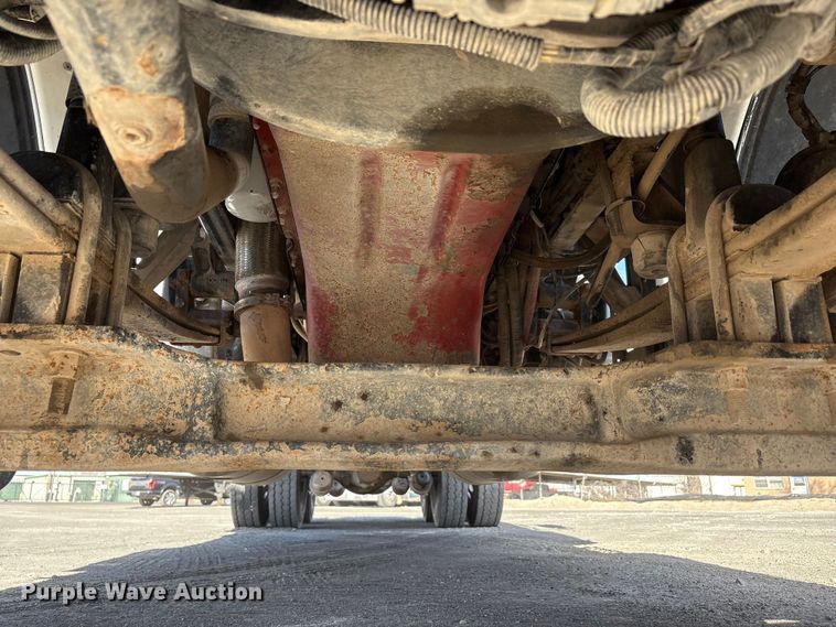 image for item EU4962 2016 Peterbilt 389 semi truck