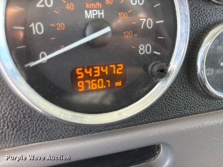 image for item EU4962 2016 Peterbilt 389 semi truck