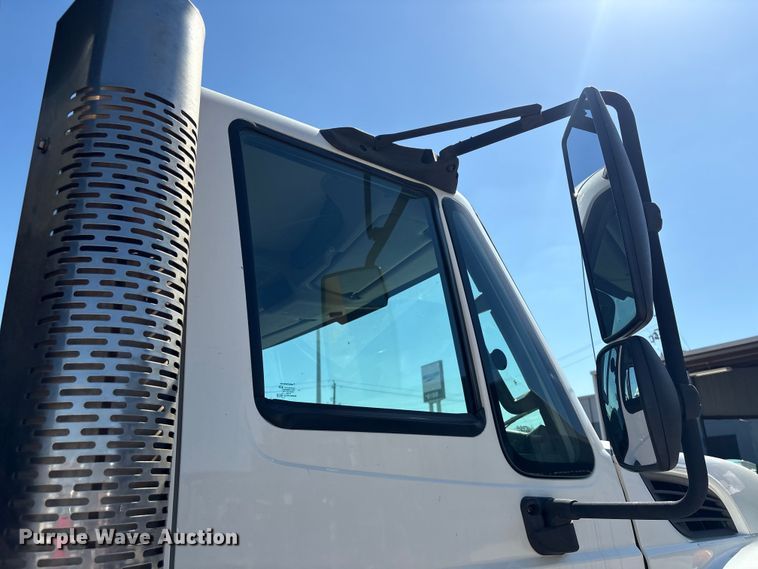 image for item EU7444 2015 International 7600 dump flatbed truck